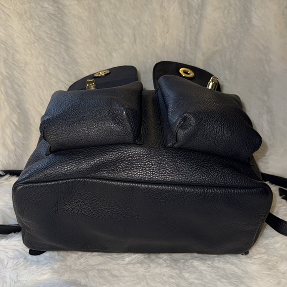 Coach NWOT Billie pebble backpack in Midnight - Picture 4 of 13